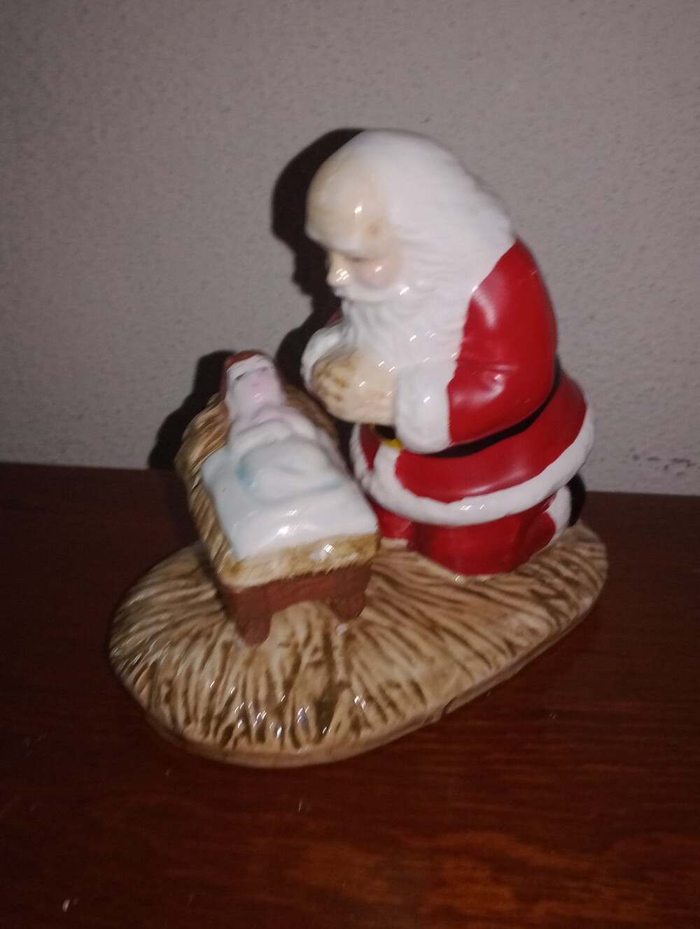 Vintage Christmas Kneeling Santa 1988 Roman Figurine Baby Jesus